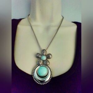 Paparazzi Silver and Turquoise Floral Necklace